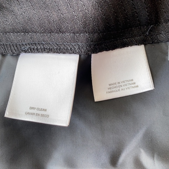 Le Suit Pinstripe Jacket & Wide-Leg Pant Suit - Picture 8 of 9